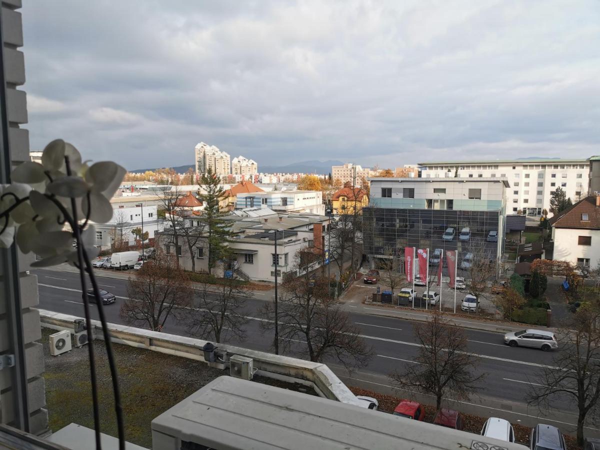 Dunajska Apartment リュブリャナ エクステリア 写真